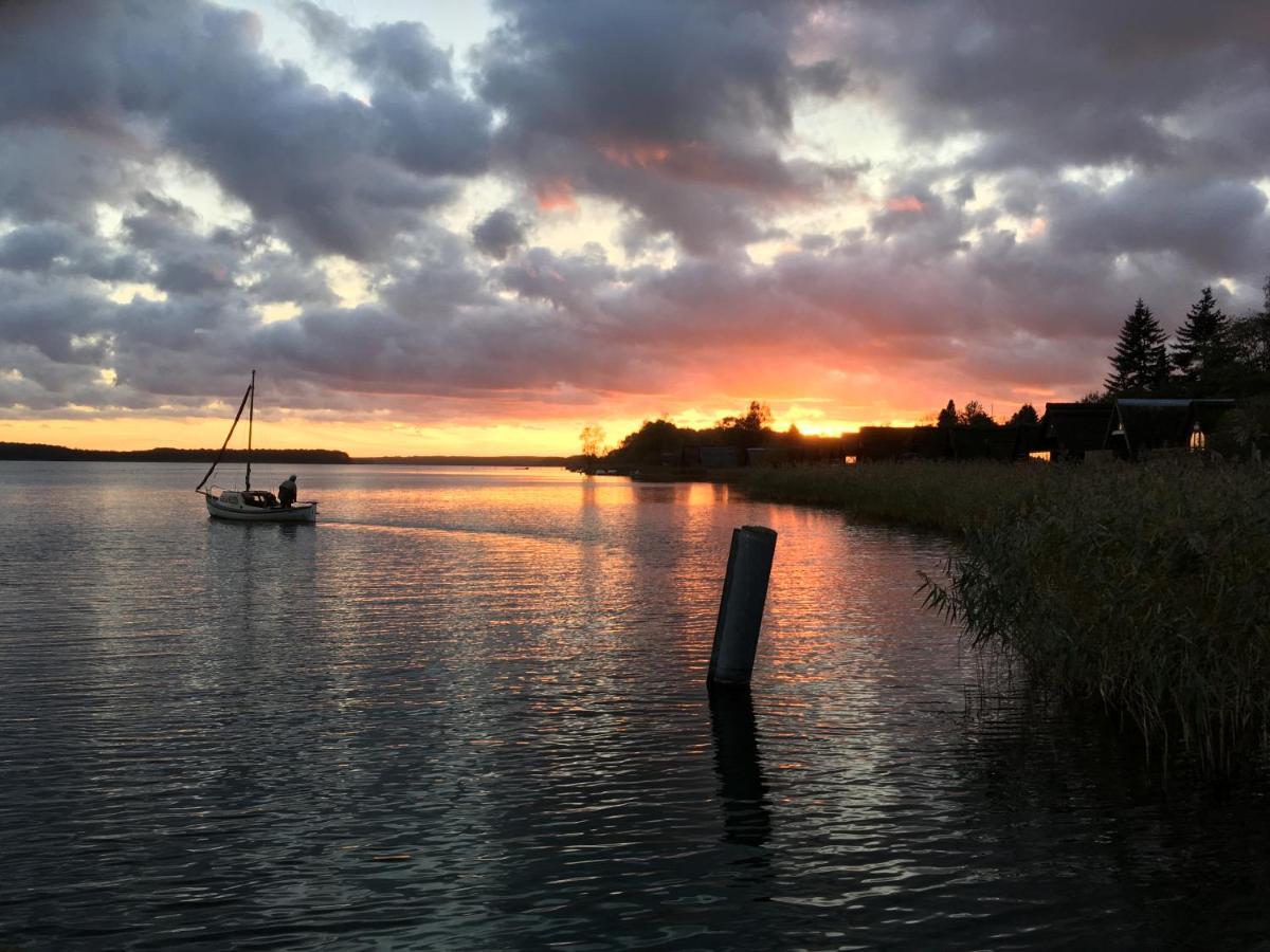 Ferienhaus Am Schweriner See Hohen Viecheln Esterno foto