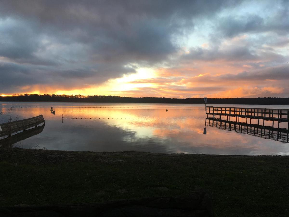 Ferienhaus Am Schweriner See Hohen Viecheln Esterno foto