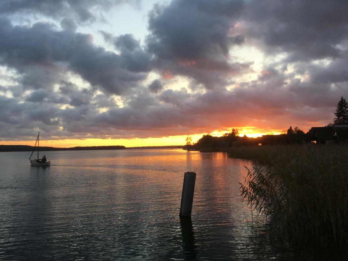 Ferienhaus Am Schweriner See Hohen Viecheln Esterno foto
